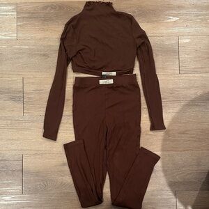 SHEIN Brown Ribbed Knit Leggings Set